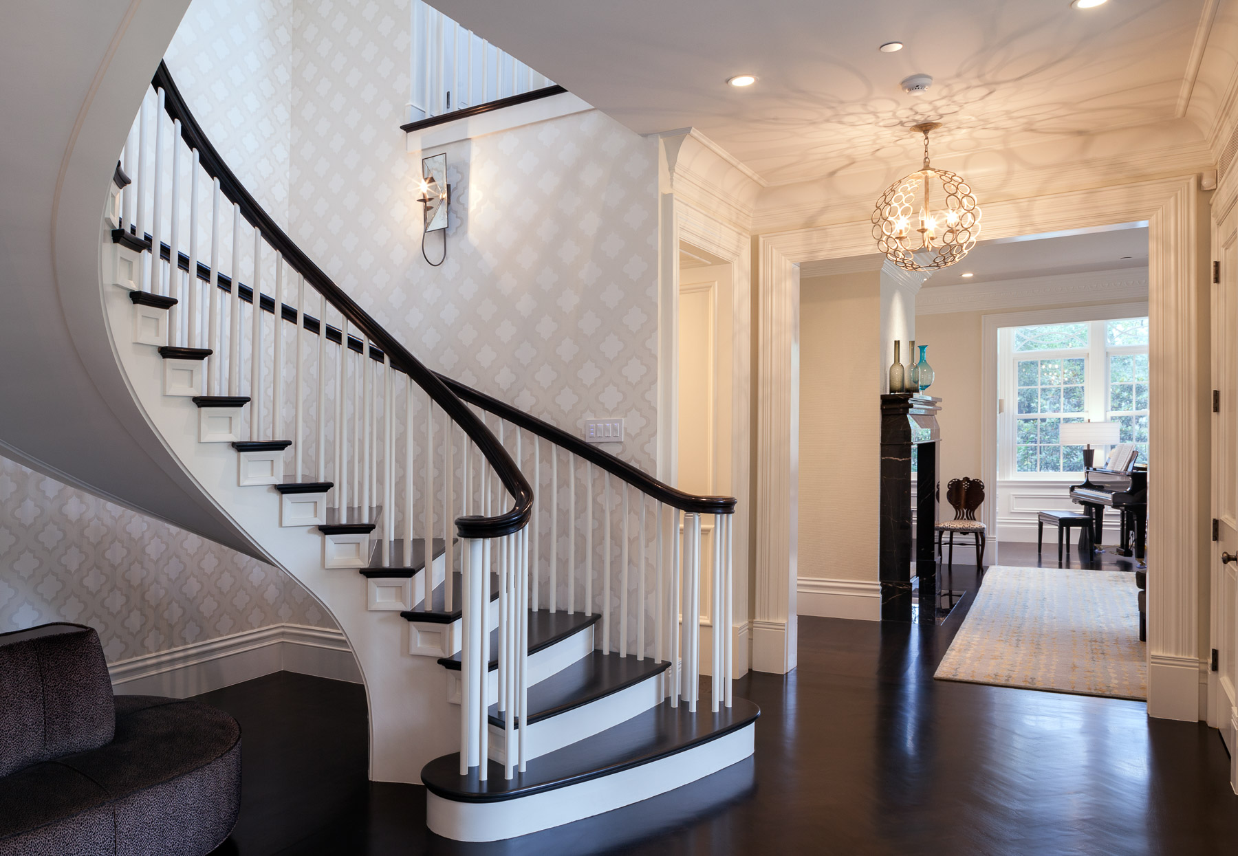 Дизайн лестницы в частном доме на второй этаж фото современном стиле